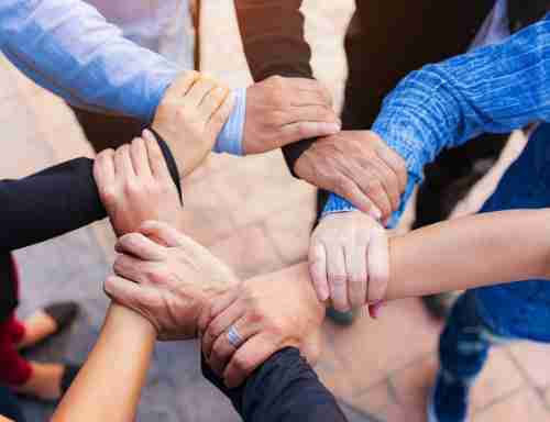 成为2121非凡的一份子