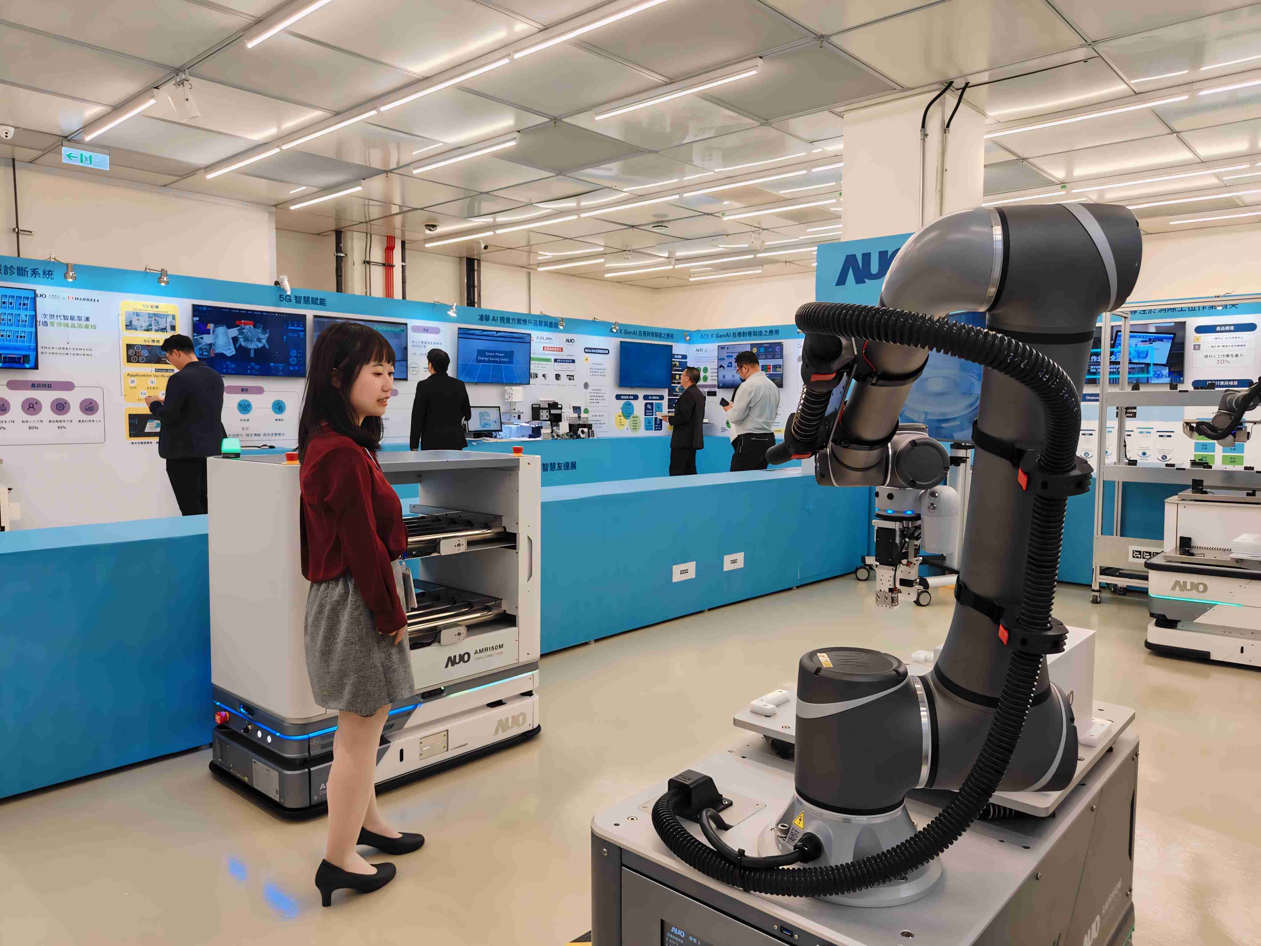 2024智能2121非凡展邀集生态圈伙伴共同参展，，，从数字应用、、、、净零减碳到能源发展，，创造全方位永续商机，，，携手生态圈伙伴迈向永续未来